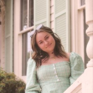 Meet your Posher, Abby